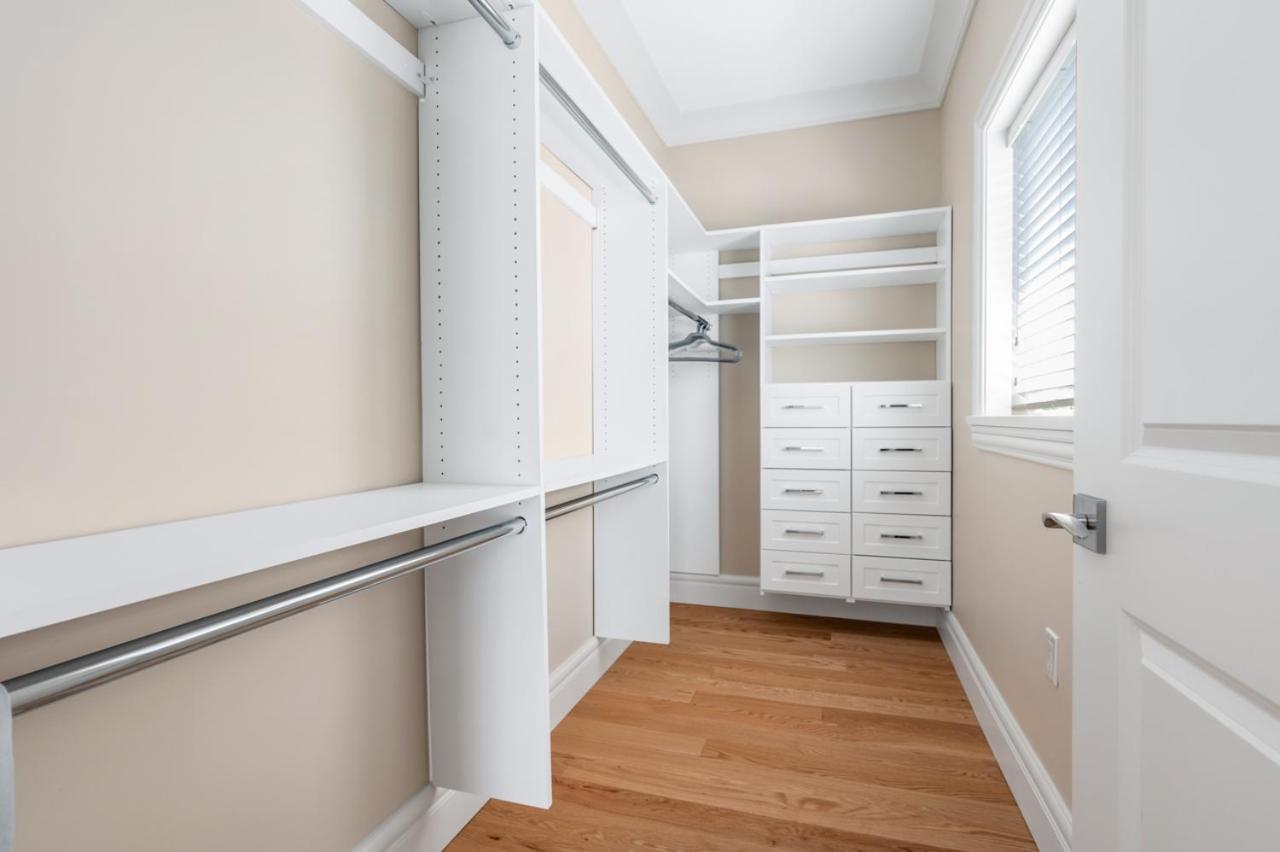 Vancouver Haven: Luxurious Private Bedroom Near Attractions Exteriér fotografie